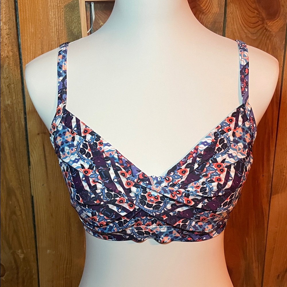 Athleta Multicolor Floral swim top